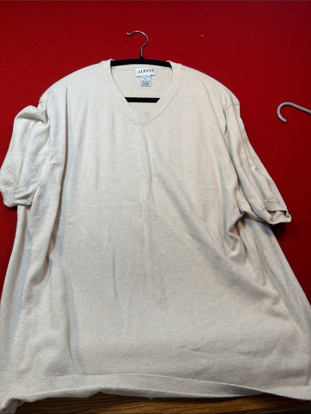 Alfani Cream V-Neck Short Sleeve Knit Top